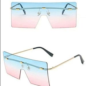 Square frame ombre oversized/big frame glasses.